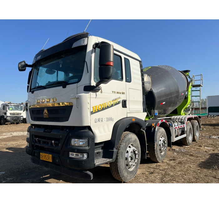 Used 12cbm Mixer Truck TX340 Howo Concrete Truck